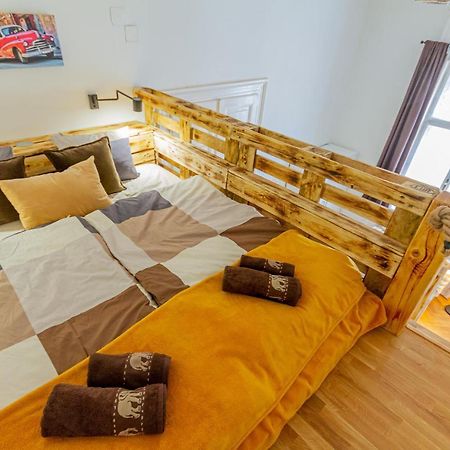 Supercentral Boutique Suite Budapest Luaran gambar