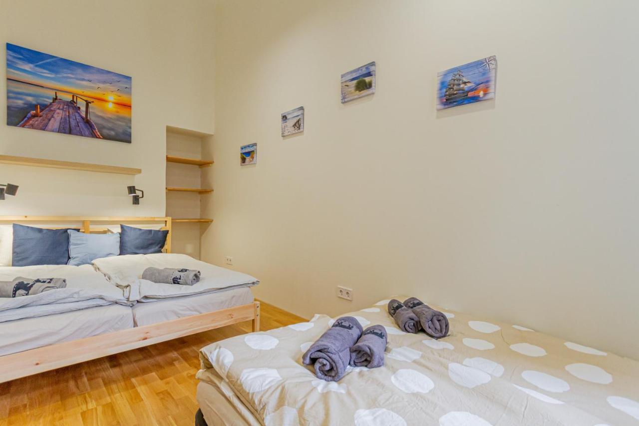 Supercentral Boutique Suite Budapest Luaran gambar