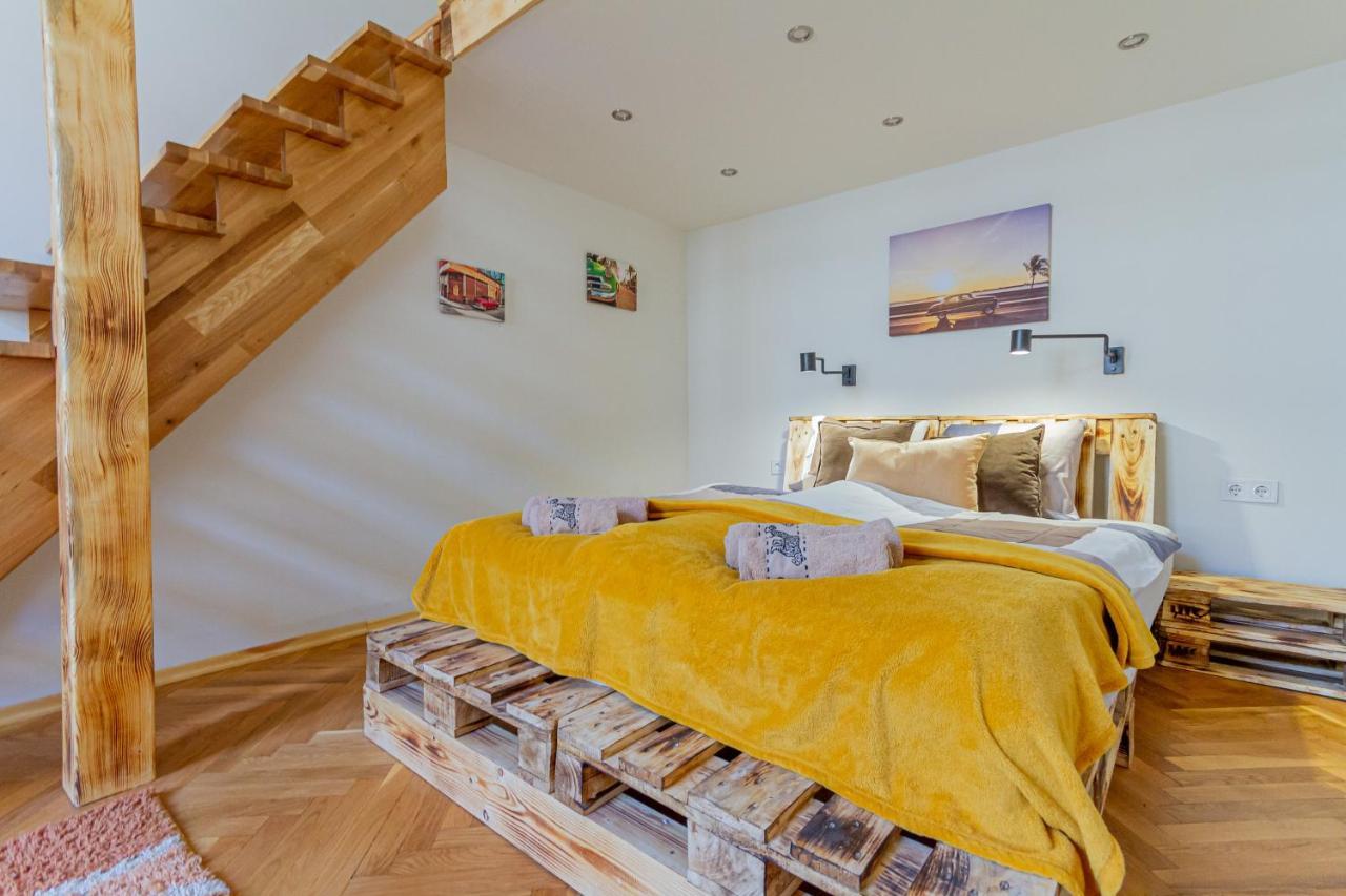 Supercentral Boutique Suite Budapest Luaran gambar